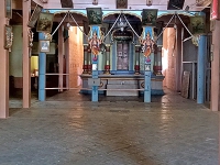 समाध‍ि मंद‍िराचा सभामंडप, धुळे