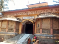 अमरेश्वर - अमरेश्वर मंद‍िराचे प्रवेशद्वार