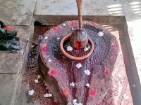 ऋणमोचन - मंदिरातील शिवलिंग